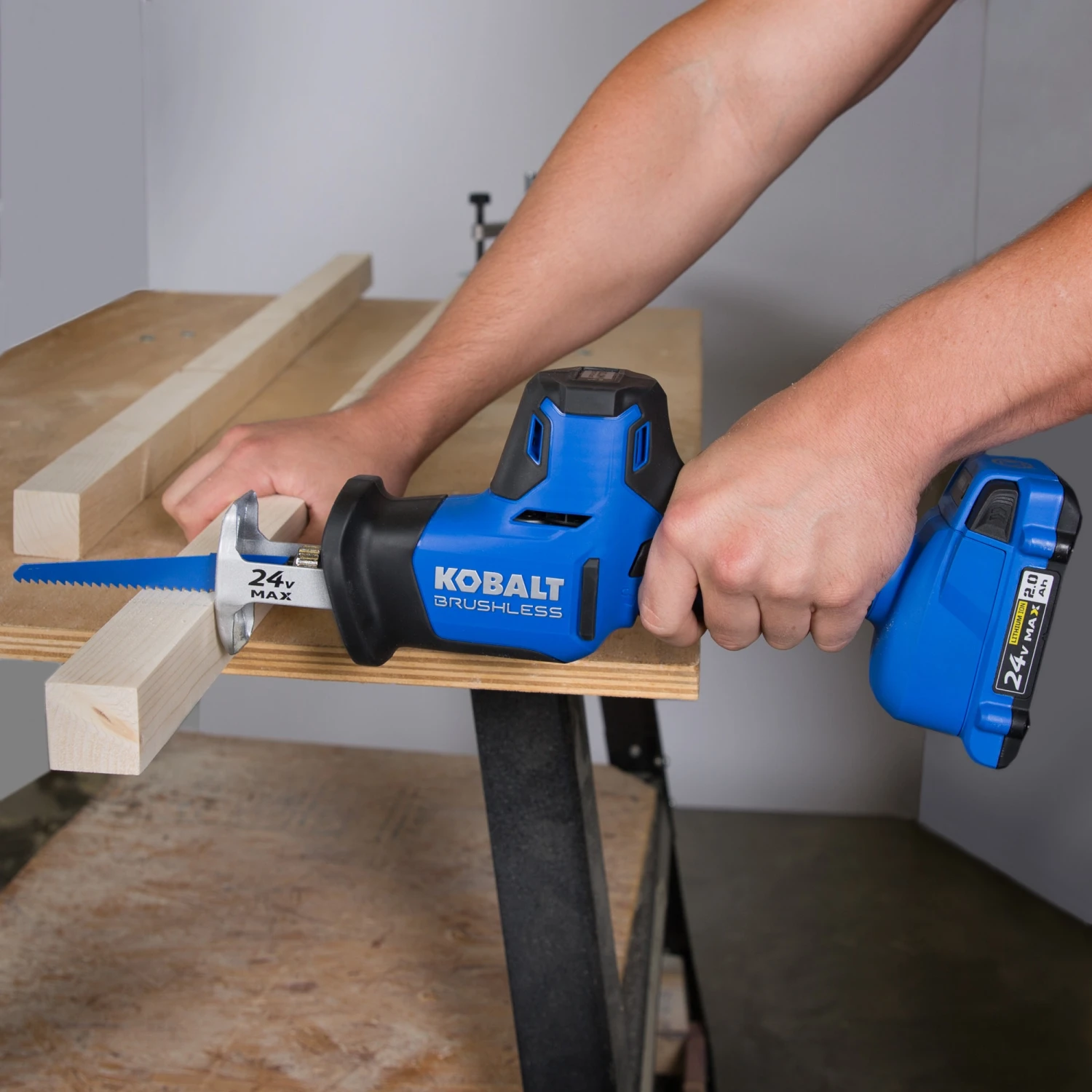 Kobalt 24-volt Variable Speed Brushless Cordless Reciprocating Saw (Battery Not Included) 4 Kobalt 24-volt Variable Speed Brushless Cordless Reciprocating Saw (Battery Not Included) - Image 4