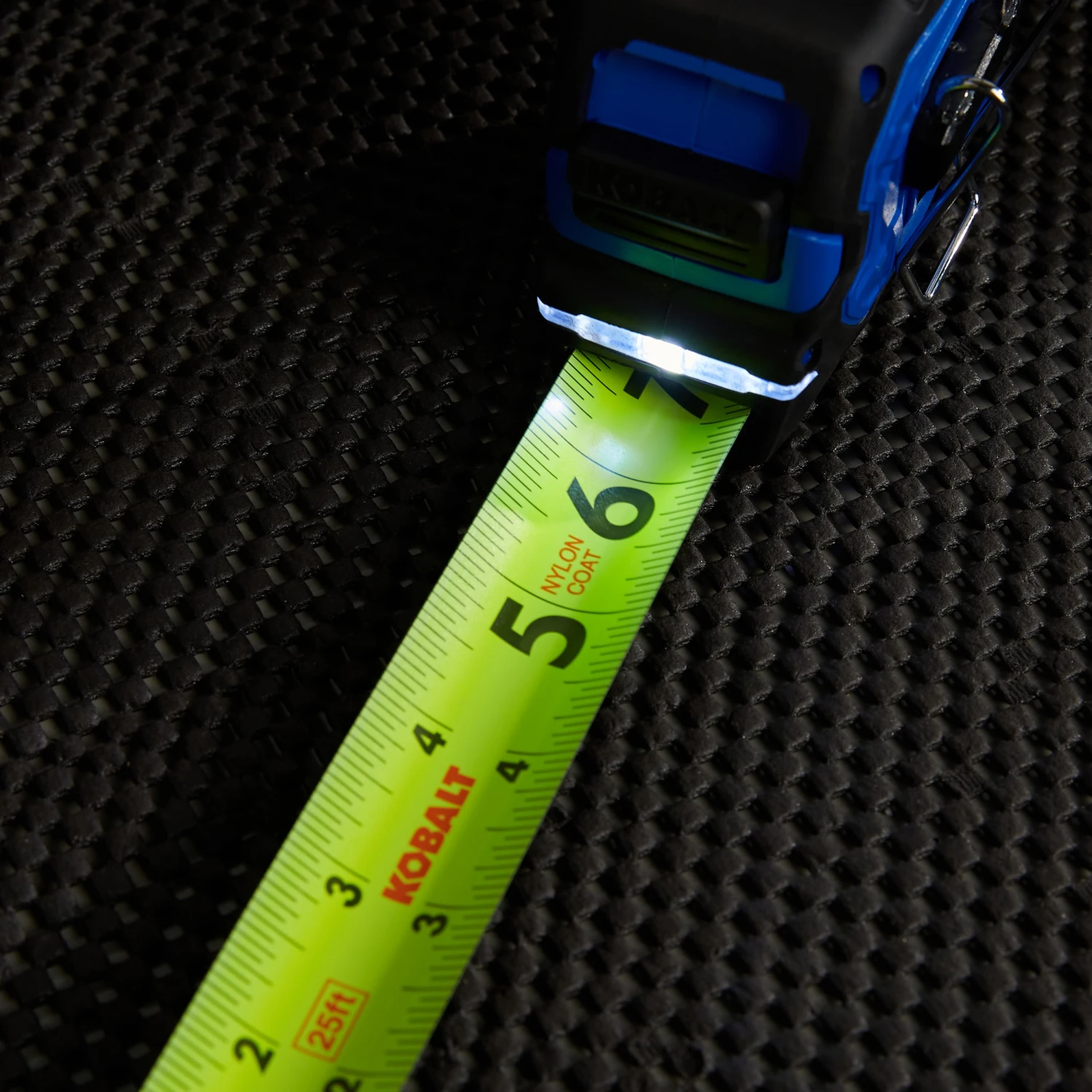 Kobalt LED 25-ft Tape Measure 4 Kobalt LED 25-ft Tape Measure - Image 4