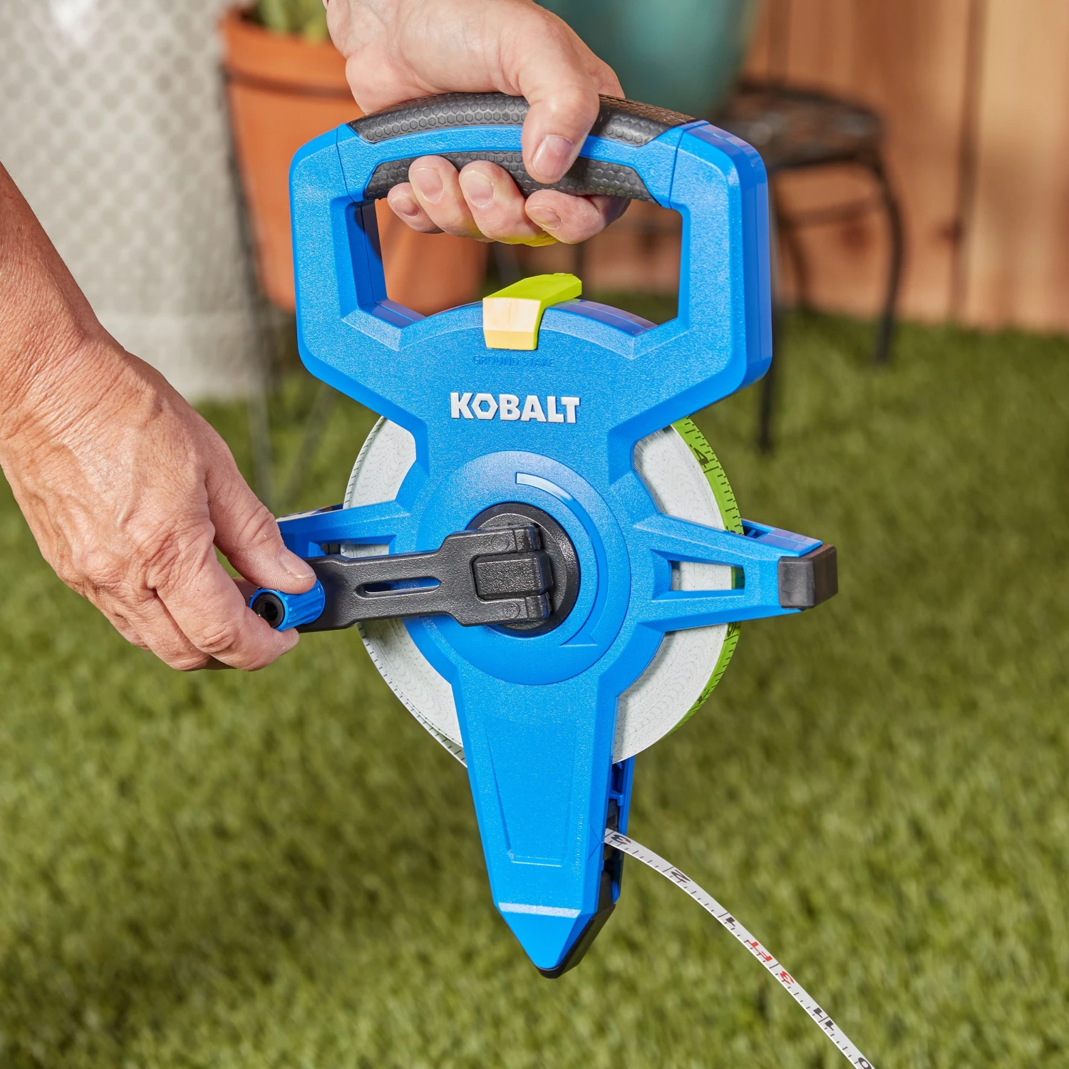 Kobalt 100-ft Long Tape 5 Kobalt 100-ft Long Tape - Image 5