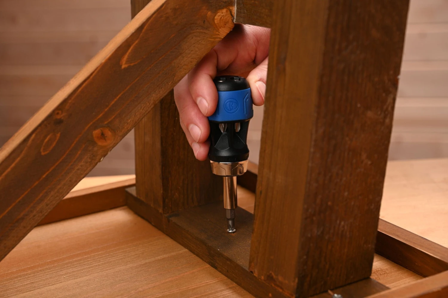 Kobalt Stubby 8 -Piece 2-in Ratcheting Multi-Bit Combination Tip Screwdriver Set 5 Kobalt Stubby 8 -Piece 2-in Ratcheting Multi-Bit Combination Tip Screwdriver Set - Image 5