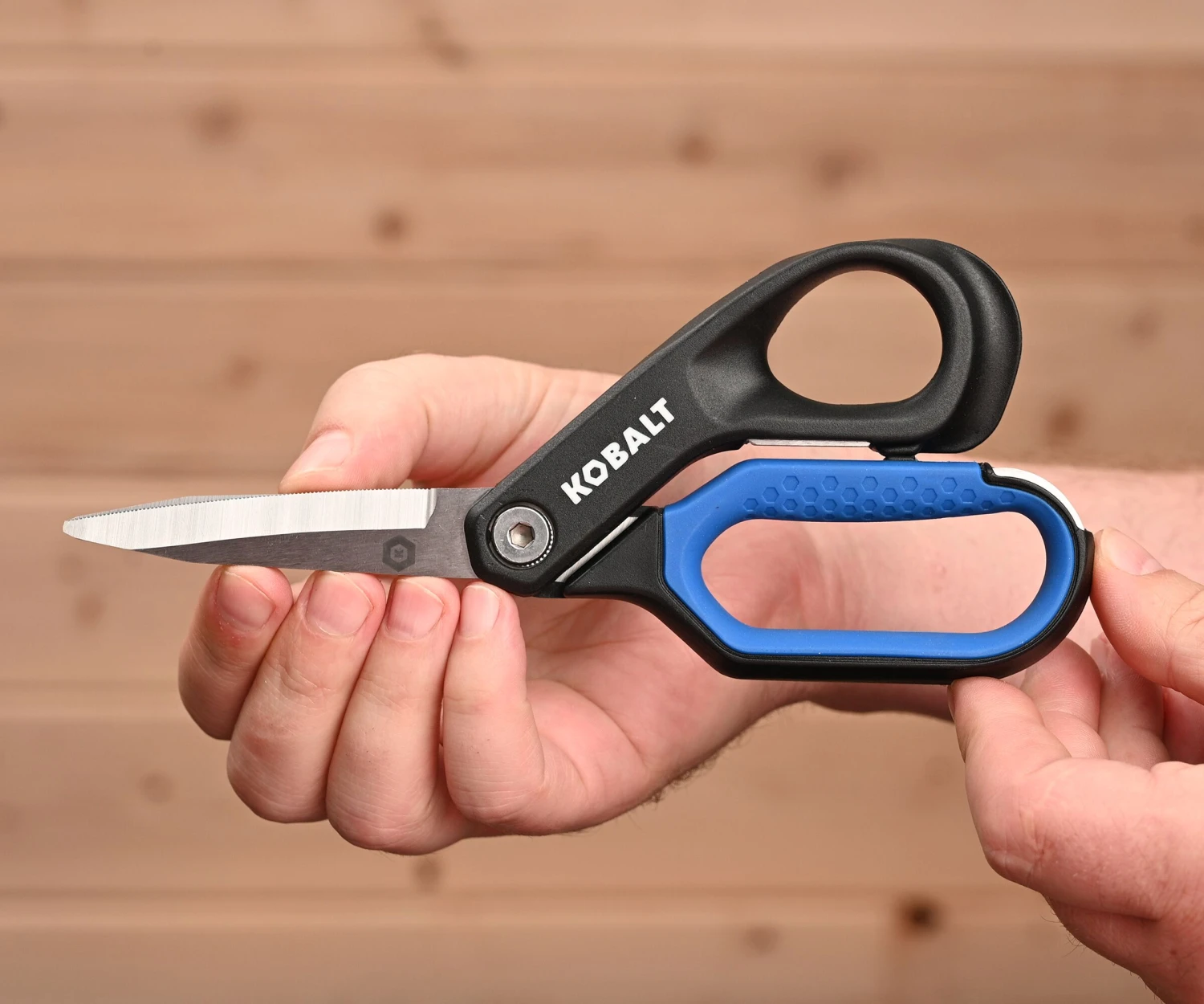 Kobalt Stainless Steel 2pc Heavy-Duty Scissors 3 Kobalt Stainless Steel 2pc Heavy-Duty Scissors - Image 3
