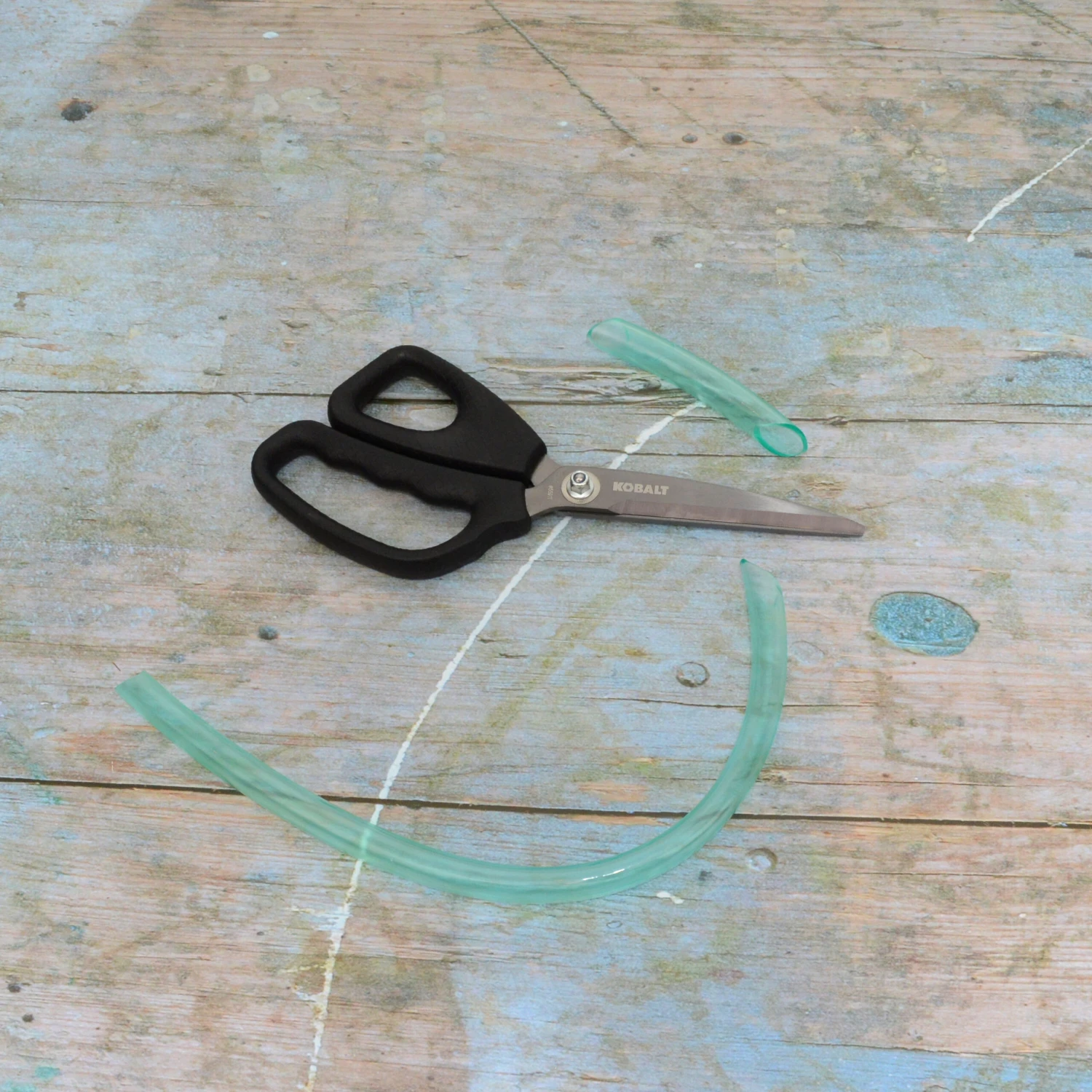 Kobalt 4-in Stainless Steel Steel Reinforced Plastic Scissors 7 Kobalt 4-in Stainless Steel Steel Reinforced Plastic Scissors - Image 7