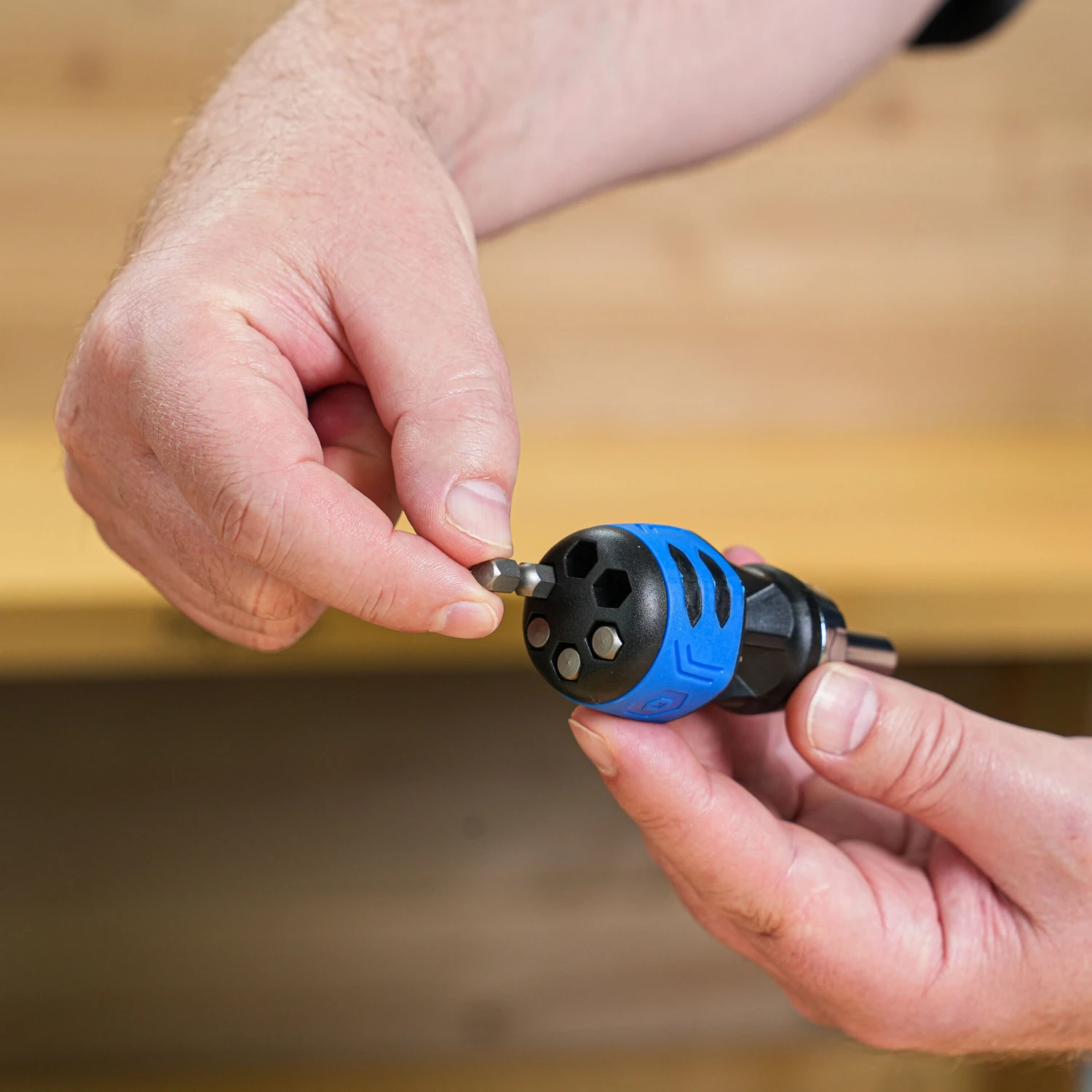 Kobalt Stubby 8 -Piece 2-in Ratcheting Multi-Bit Combination Tip Screwdriver Set 9 Kobalt Stubby 8 -Piece 2-in Ratcheting Multi-Bit Combination Tip Screwdriver Set - Image 9